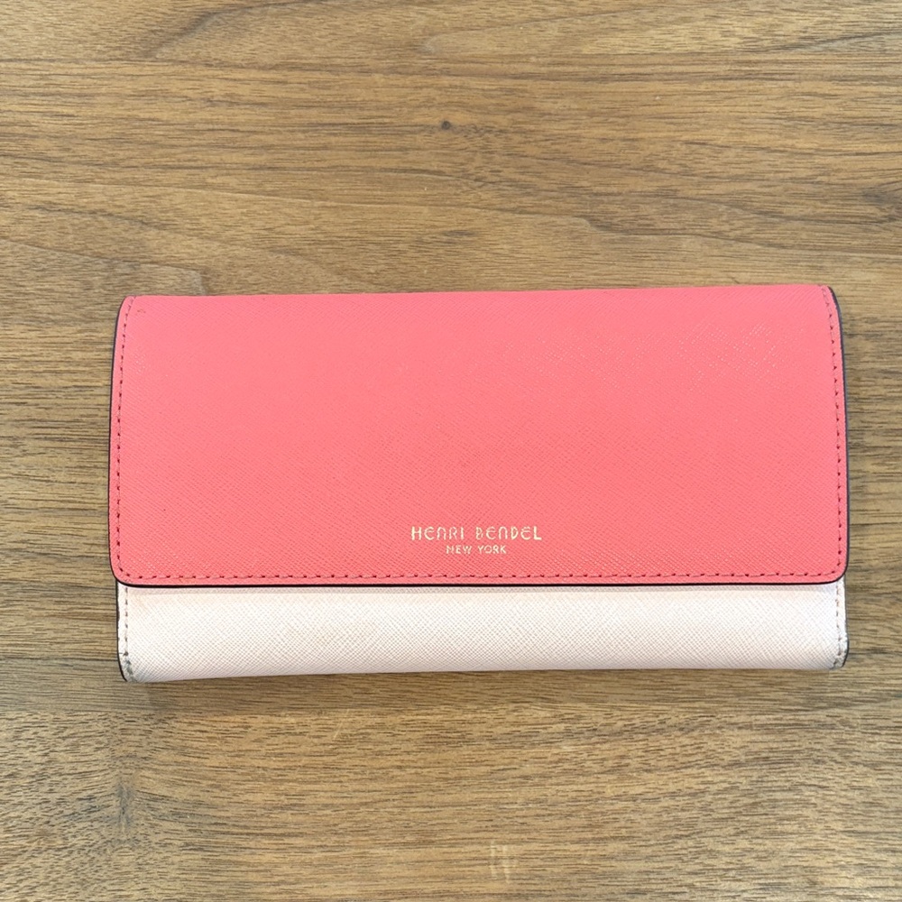 Henri Bendel Trifold Wallet